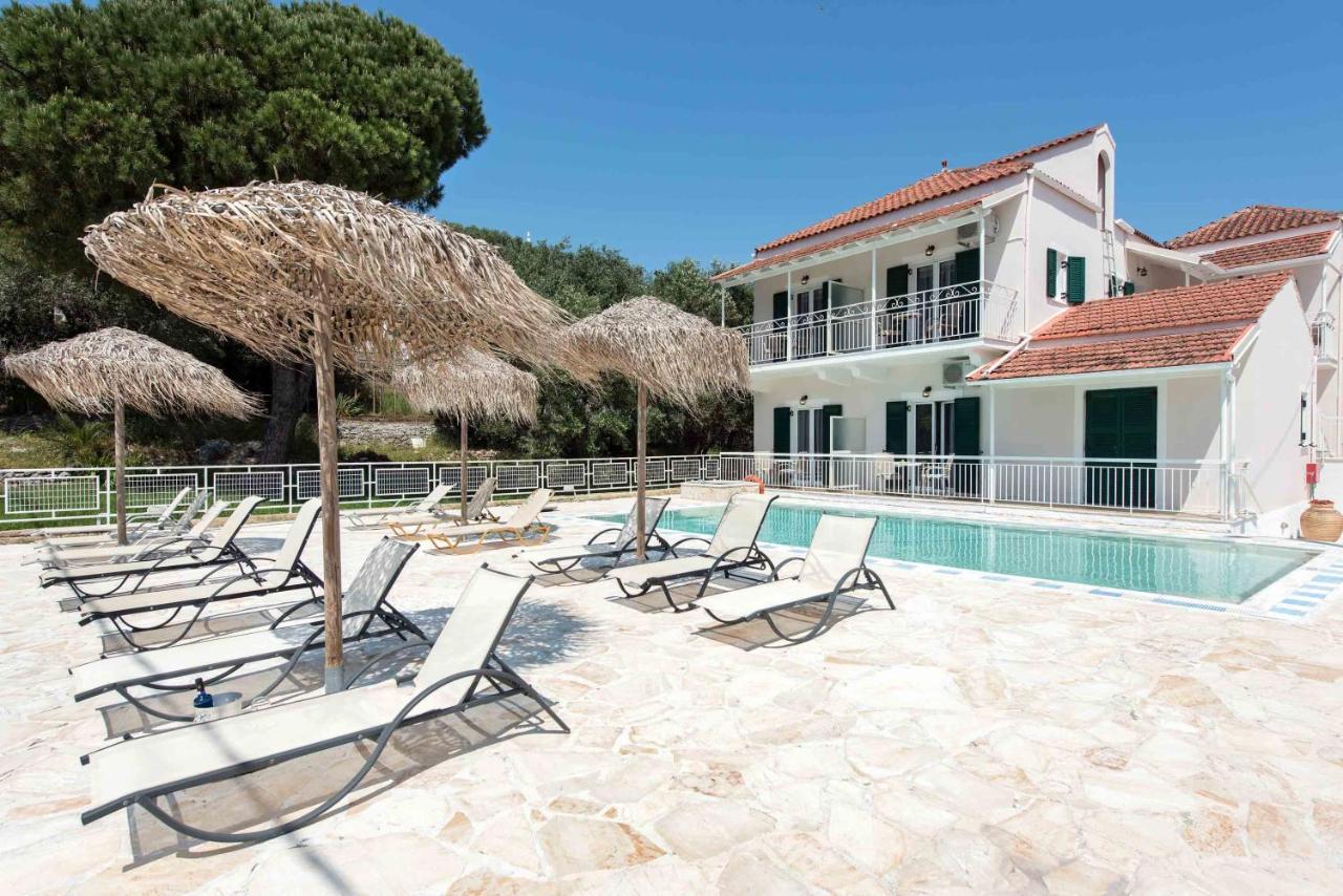 Marika Apartments Kassiopi Bagian luar foto