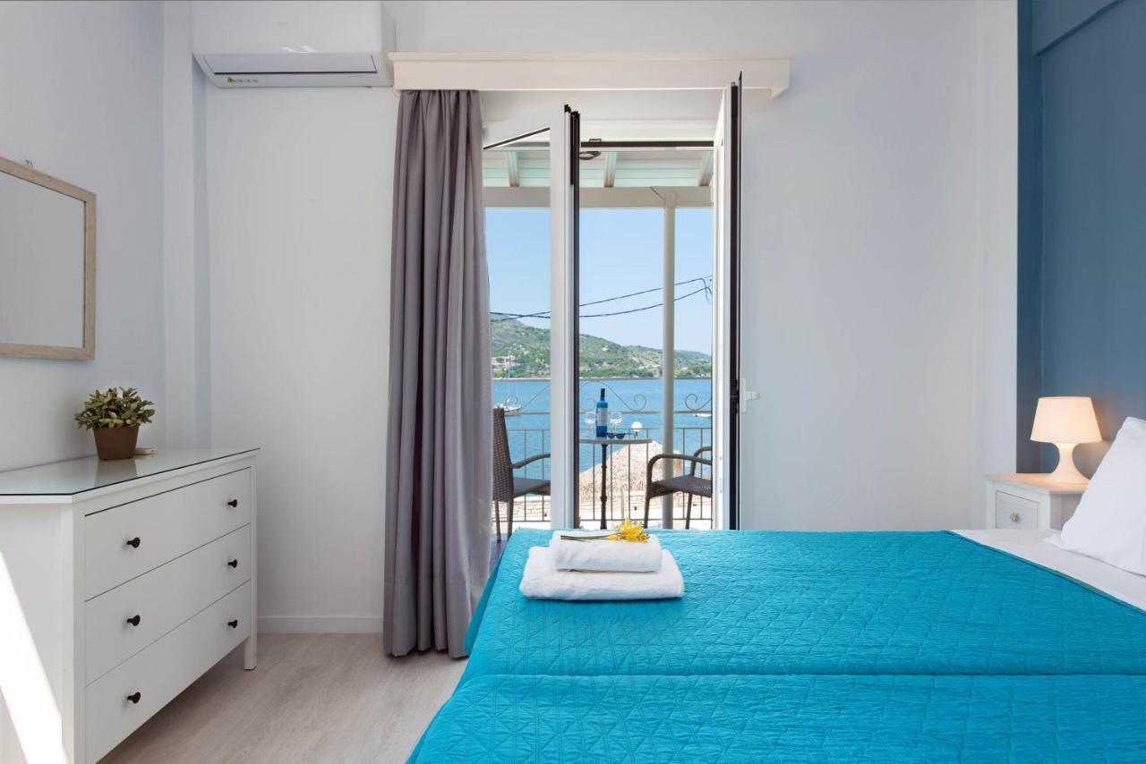 Marika Apartments Kassiopi Bagian luar foto