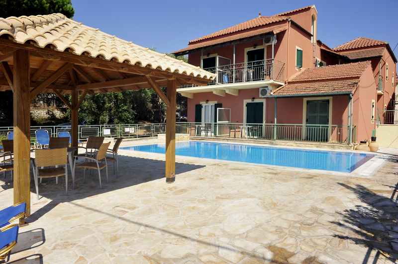 Marika Apartments Kassiopi Bagian luar foto
