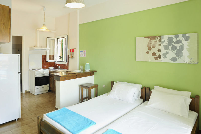 Marika Apartments Kassiopi Bagian luar foto